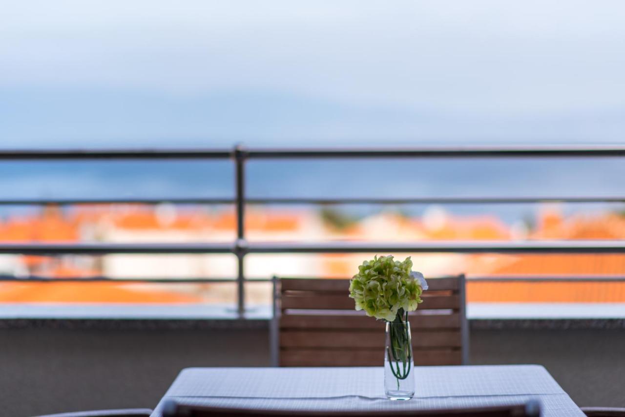 Apartments & Rooms Lavanda Malinska Luaran gambar